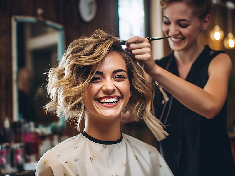 Kuaför-Salonlarında-Müşteri-Memnuniyeti-ve-İyi-Hizmetin-Önemi